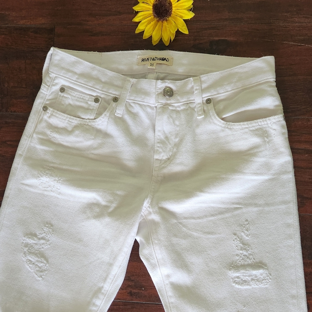 Madewell Rivet & Thread Distressed High Rise Boyjean In White 💗 - Picture 4 of 11